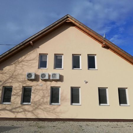 Mura Regnum Panzio Bed & Breakfast Tormafolde Eksteriør bilde